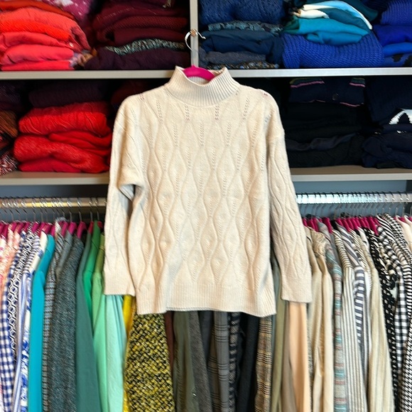 Yuna cream long sleeve mock neck sweater size S​ - Picture 1 of 3